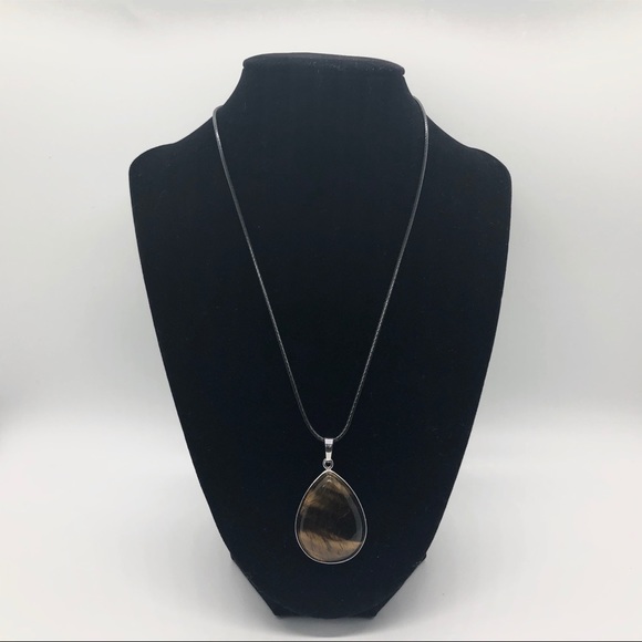 Tigers Eye Water Drop Necklace - Picture 3 of 3